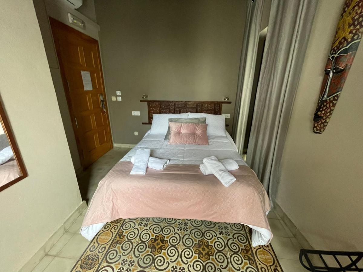 Vagamundos Hotel Tarifa Luaran gambar